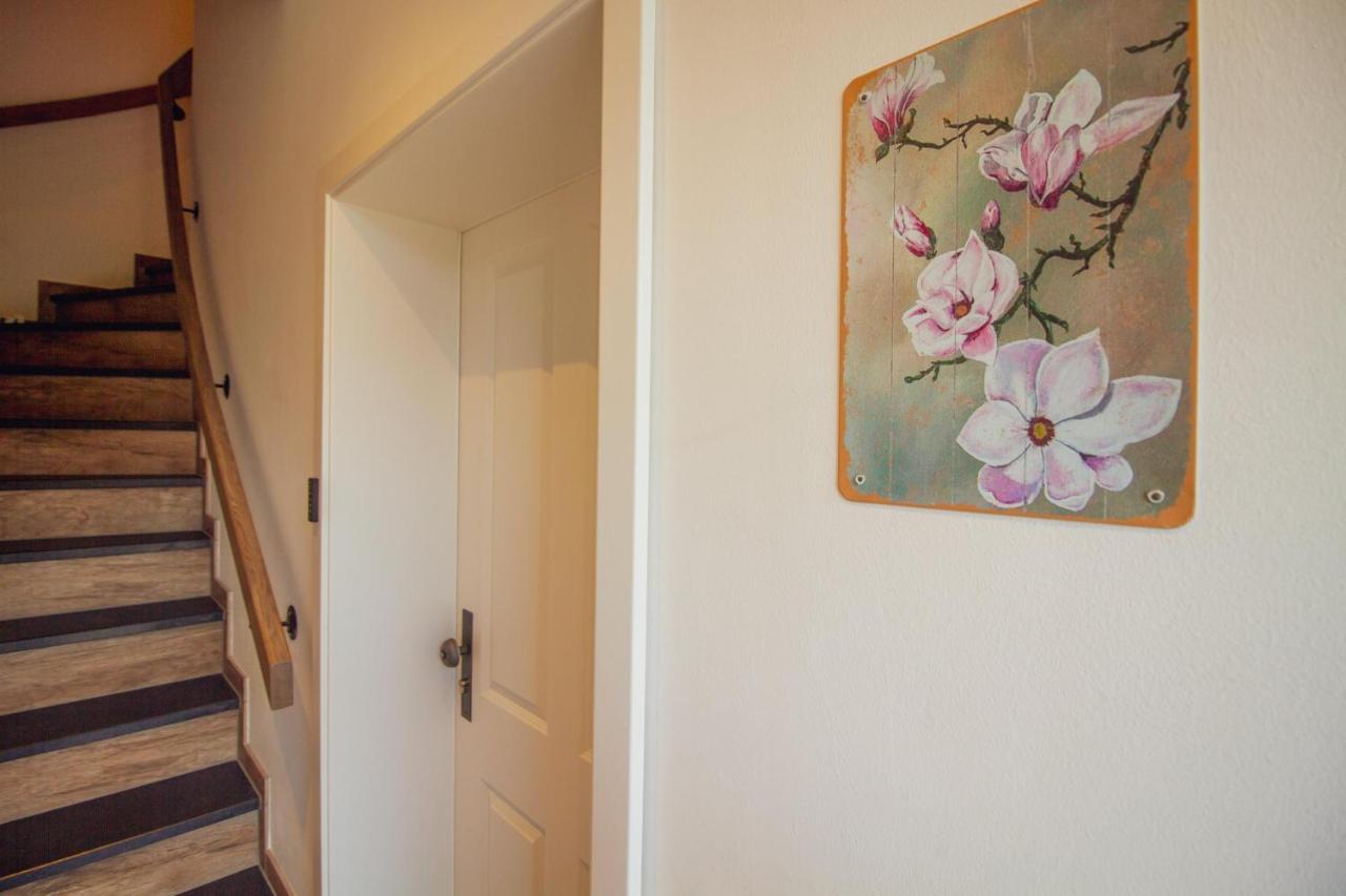 Up Besoeoek - Magnolie Mit Sauna Krummhoern Exterior photo